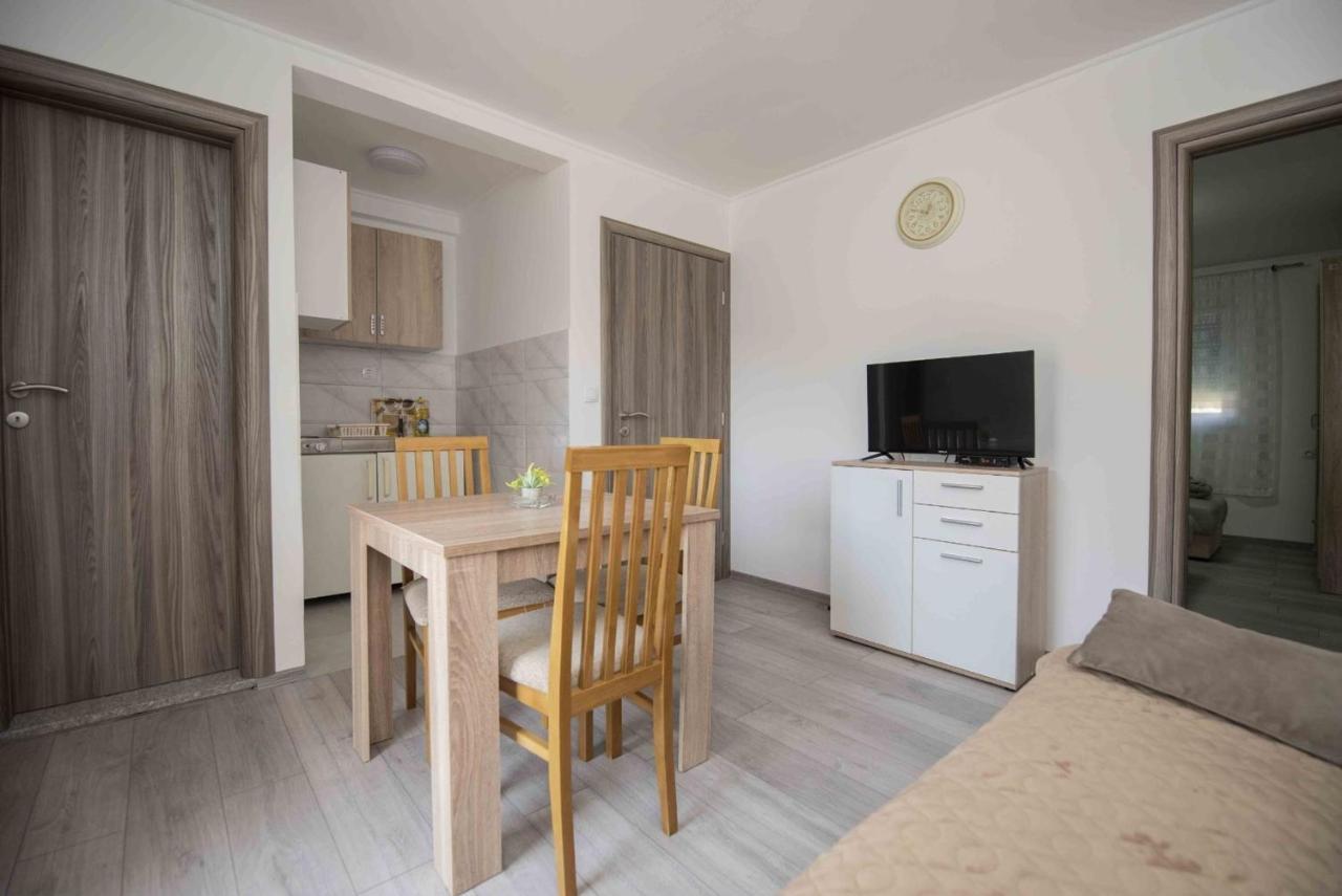 Apartment Miske Ivanica Bagian luar foto